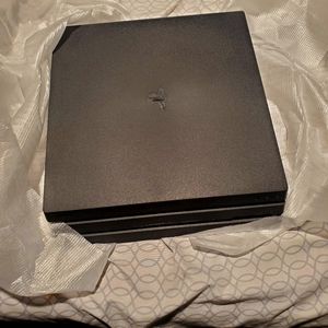 PS4 PRO